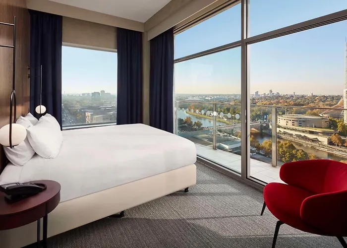 Doubletree By Hilton Melbourne Hotel